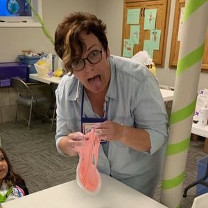 Meet your Posher, Suzanne